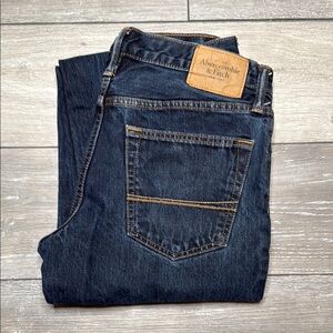 Abercrombie & Fitch Blue Straight-Leg Jeans with Contrast Stitching 31x30